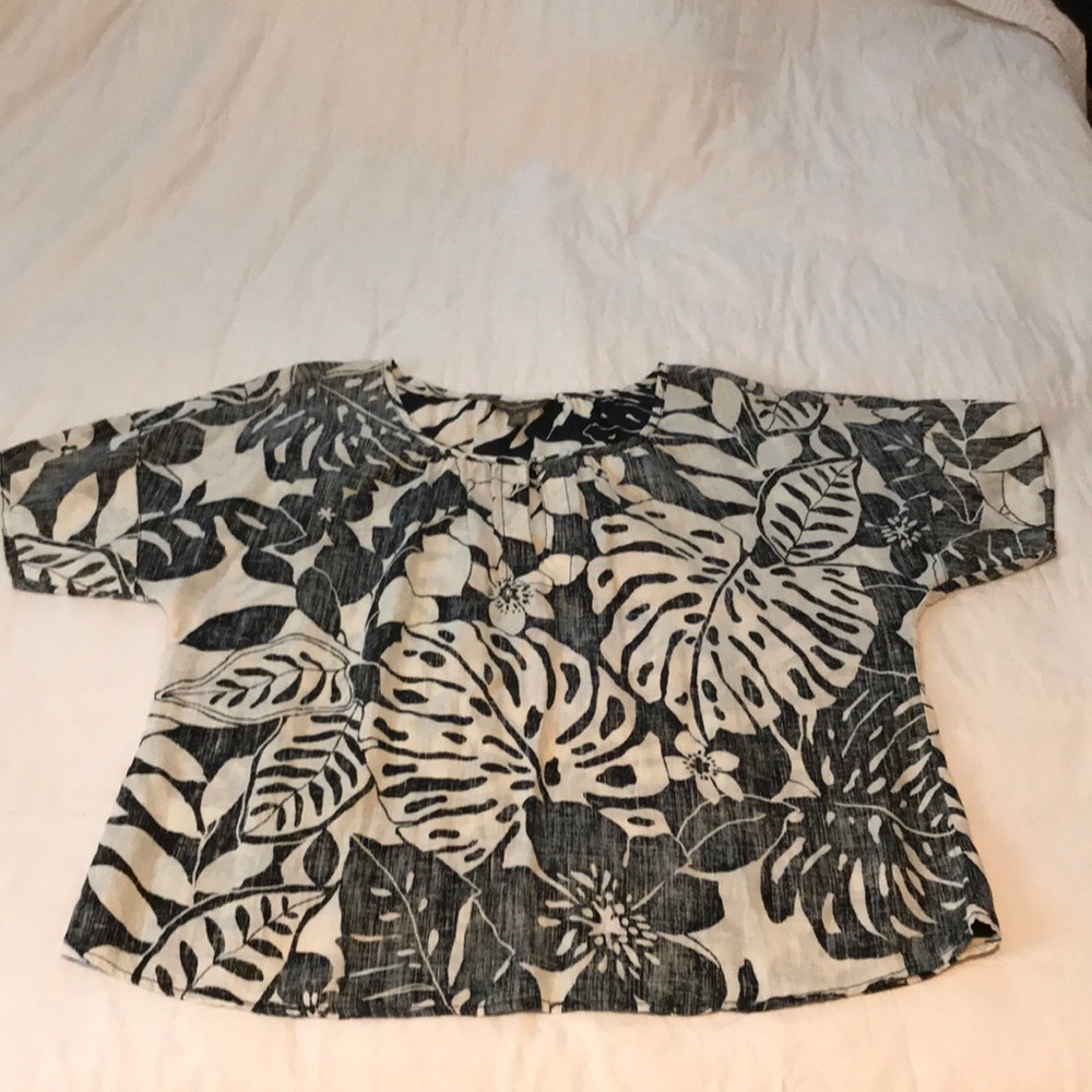 Tommy Bahama Linen Top